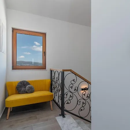 فيلة Vanessa - Ciovo