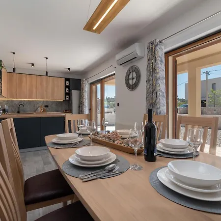 Vanessa - Ciovo فيلة