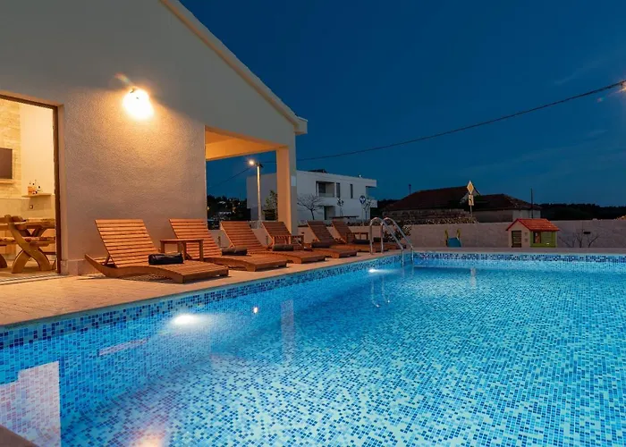 Vanessa - Ciovo 빌라 트로기르