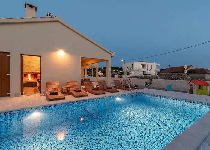 빌라 Vanessa - Ciovo 트로기르