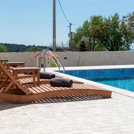Vanessa - Ciovo Villa *