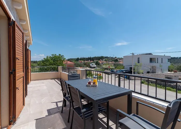 Vanessa - Ciovo * Trogir